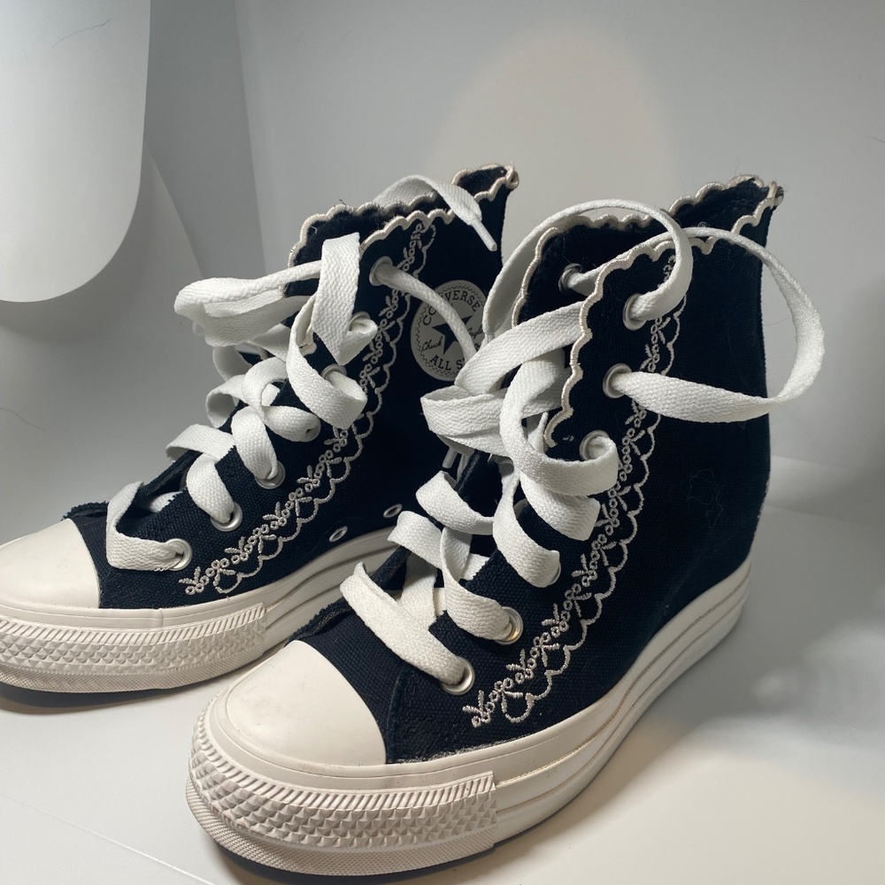 Women’s Converse Wedge High Tops Scalloped Edge Sz5.5 - Picture 2 of 6